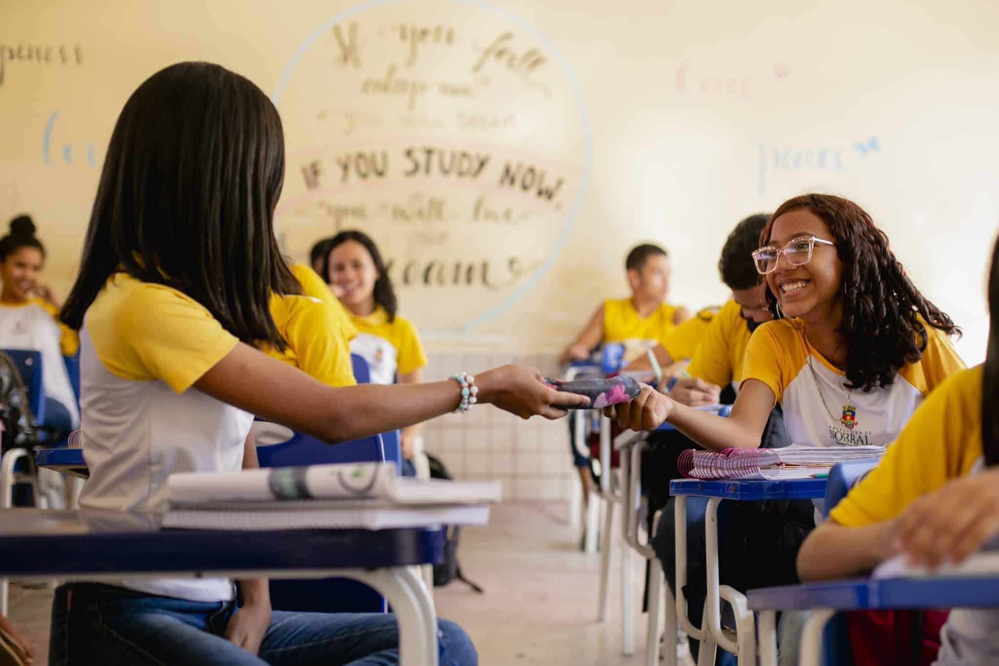 Instituto Ayrton Senna combate ao bullying escolar.