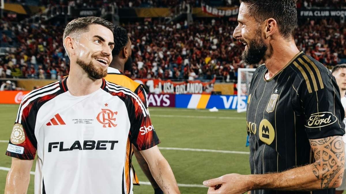 Clubes brasileiros na Europa comemoram vitória no Mundial de Clubes Descrição: Jogadores de clubes brasileiros na Europa comemoram vitória no Mundial de Clubes 2025 após partida intensa e estratégica contra time europeu.