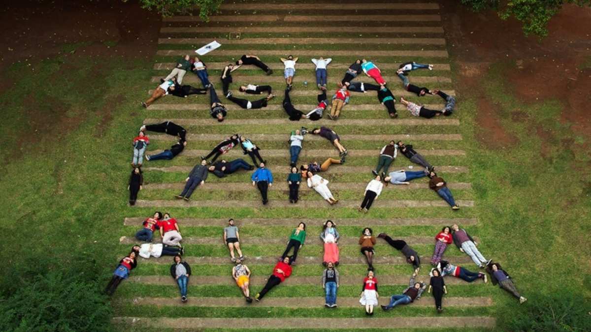 Bolsas de Arte e Sustentabilidade promovem obras como “Águas para a vida” que unem arte e preservação ambiental.