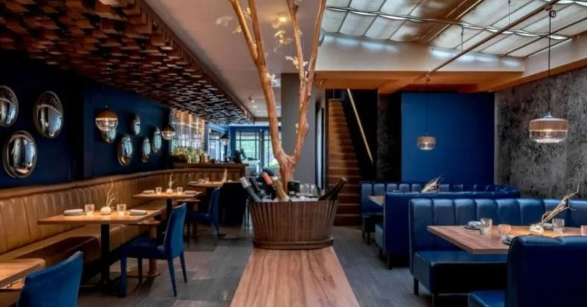 Ambiente sofisticado de um dos restaurantes brasileiros premiados