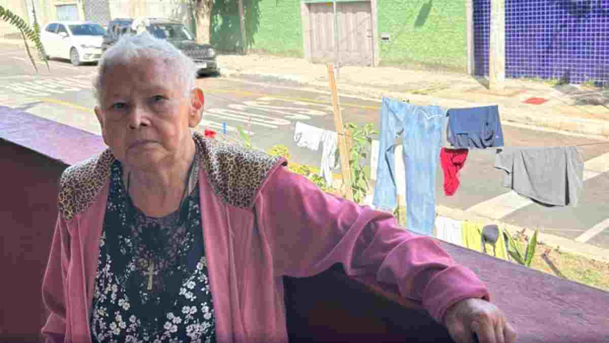 O Varal Solidário da Idosa é mais do que uma estrutura física: é um ponto de encontro onde o cuidado coletivo floresce.