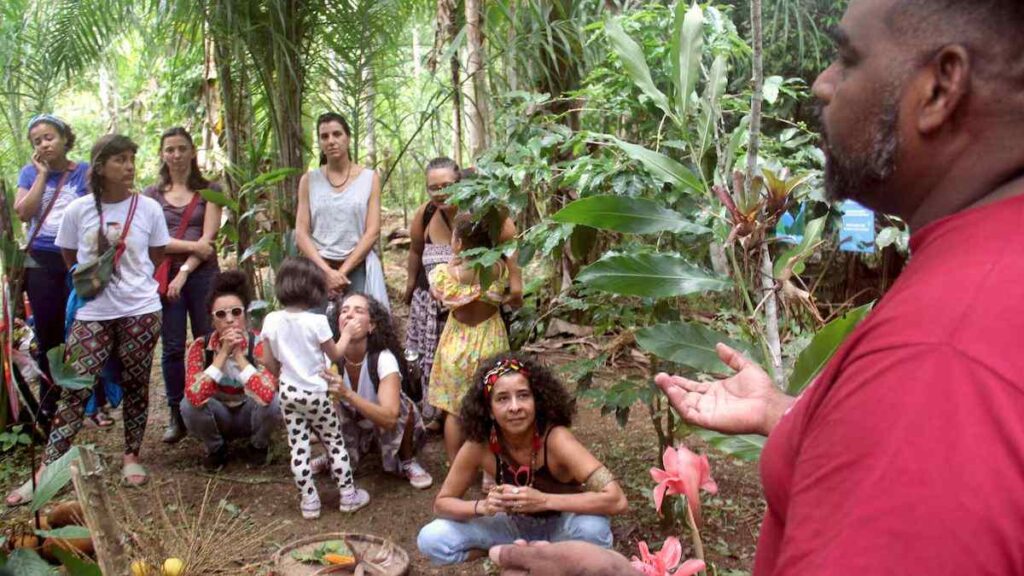 Turismo ancestral com comunidades indígenas e quilombolas no litoral brasileiro