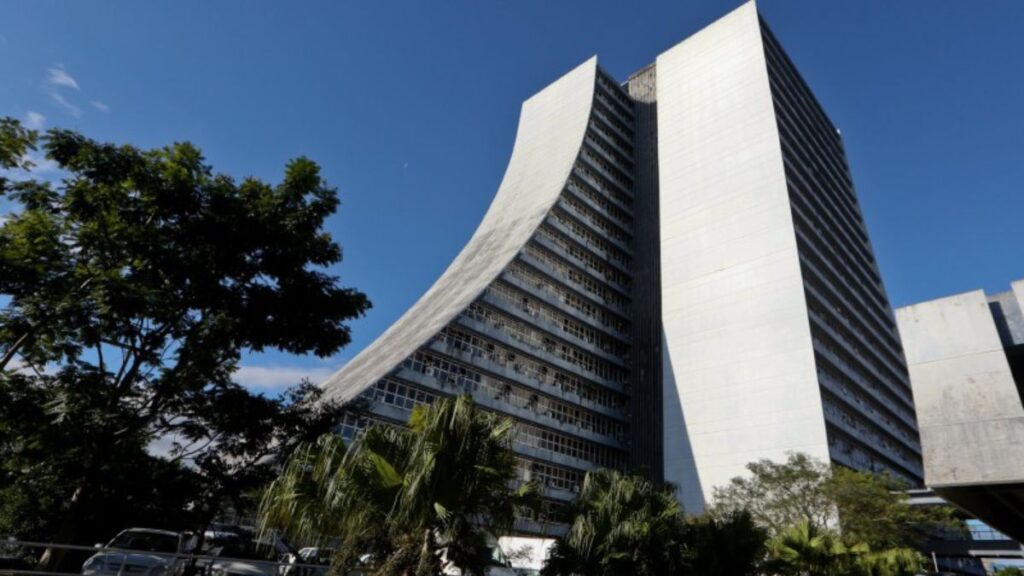 prédio da pista de skate em POA