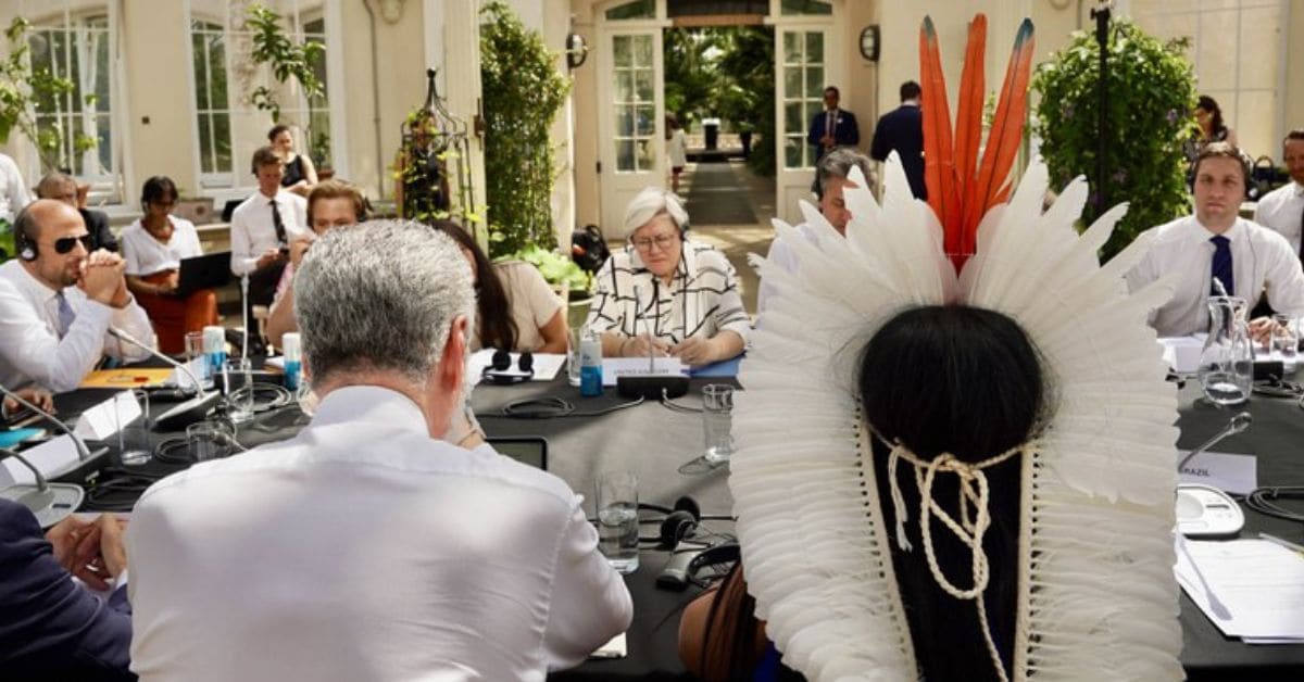 Líder indígena participa de reunião sobre fundo climático global