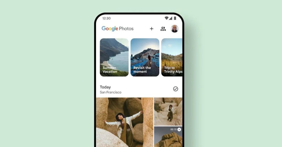 fotos antigas e perdidas organizadas na interface do Google Fotos em smartphone