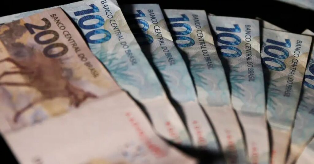 novo salário mínimo definido para 2026 em notas de real