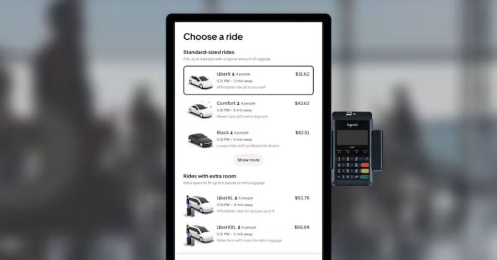 Totem da Uber permitindo reservar corrida Uber sem aplicativo em aeroporto, com opções de viagem na tela.