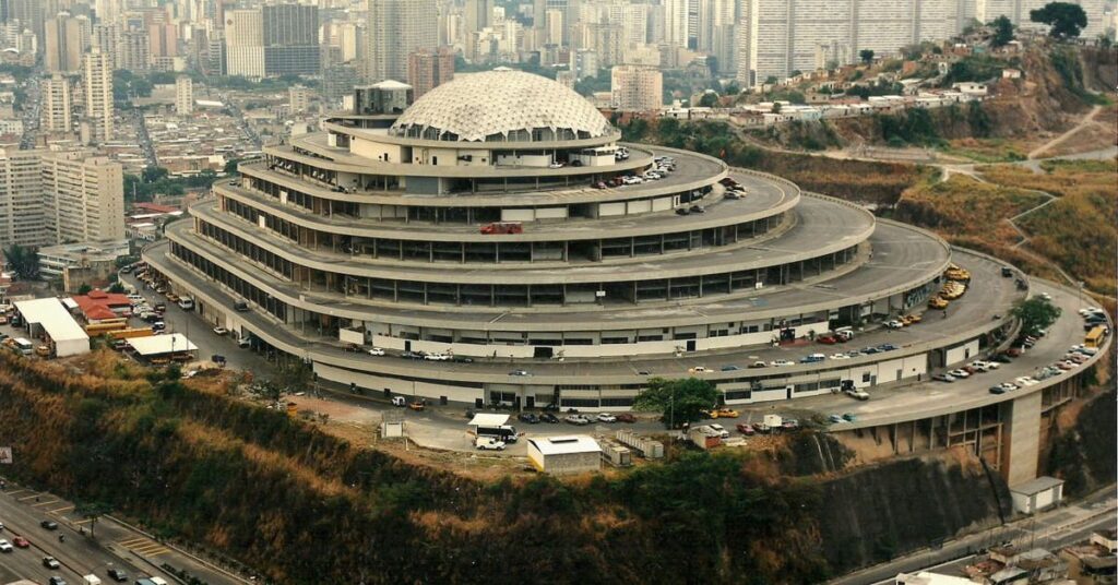 El Helicoide em Caracas, edifício histórico da Venezuela