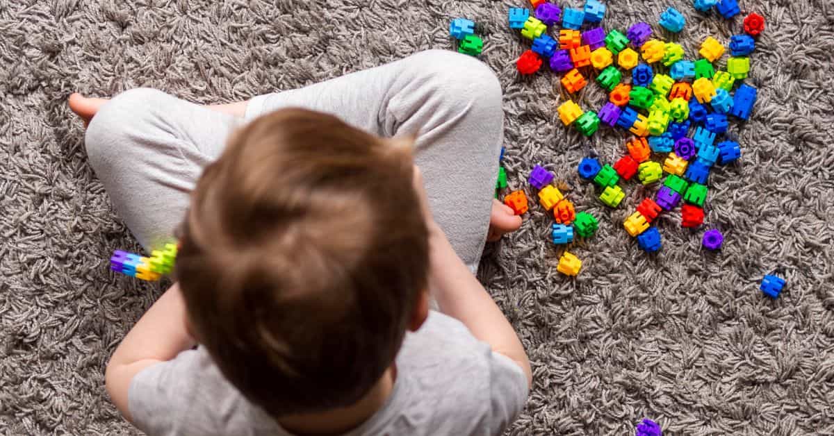 pesquisas sobre autismo e evolução