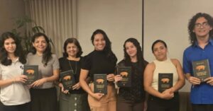 Fundação Beto Studart incentiva pensamento crítico em encontro literário no BS Design