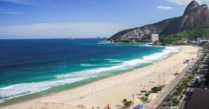 Ipanema é única brasileira entre as melhores praias do mundo em 2026