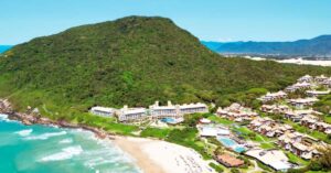 Entre Mata Atlântica, eficiência e escala: como o Costão do Santinho virou referência de turismo sustentável